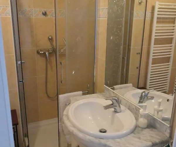 Lejlighed Azzurra Luxe, Front Mer, 4th Floor Of 5, Wifi, Tvsat, Climate Menton