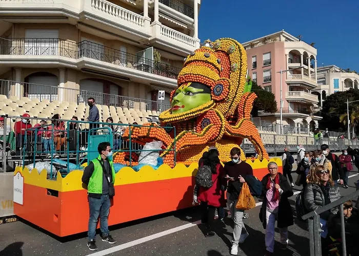 Azzurra Luxe, Front Mer, 4th Floor Of 5, Wifi, Tvsat, Climate Menton