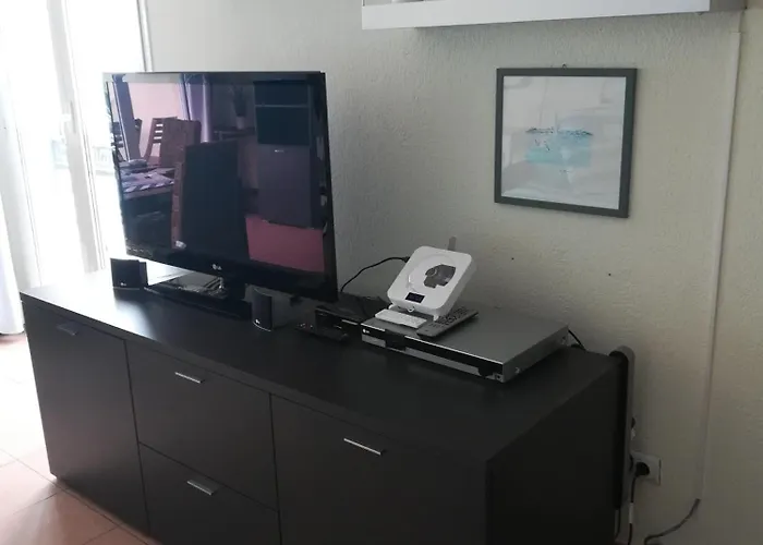 Azzurra Luxe, Front Mer, 4th Floor Of 5, Wifi, Tvsat, Climate Menton