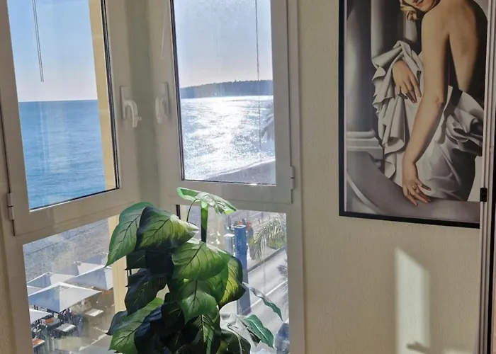 Apartment Azzurra Luxe, Front Mer, 4th Floor Of 5, Wifi, Tvsat, Climate